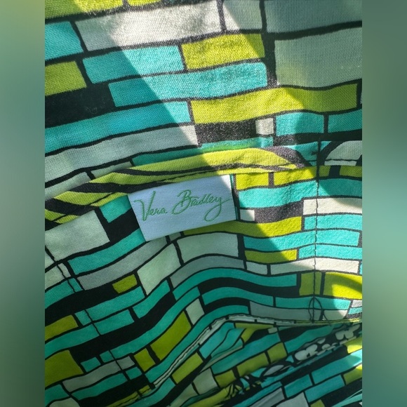 Vera Bradley - Island Blooms - Triple Zip Hipster Crossbody Purse Retired Design - Picture 6 of 6